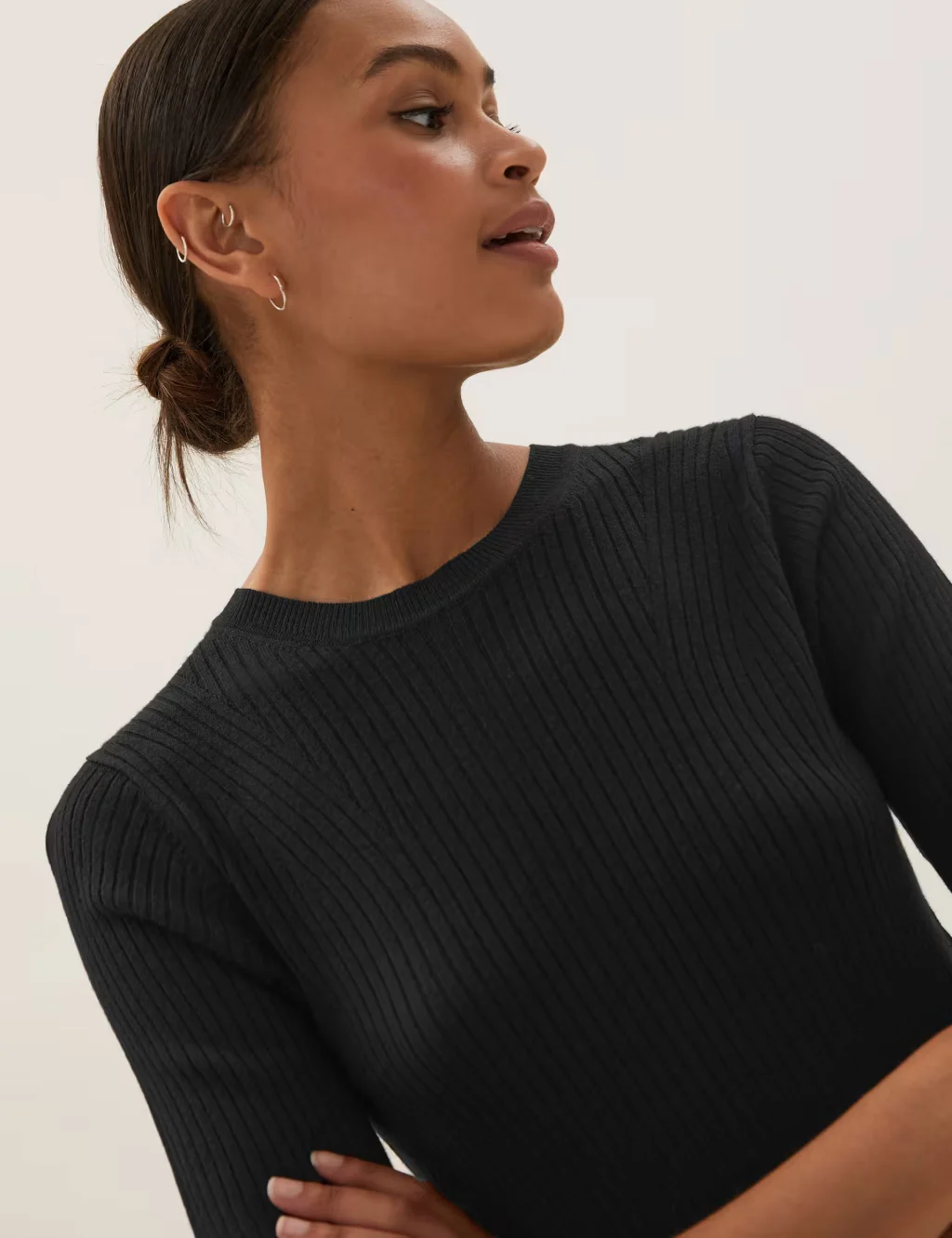 Ladies Short Sleeve Ribbed Crew Neck Knitted Sweater - Image 3