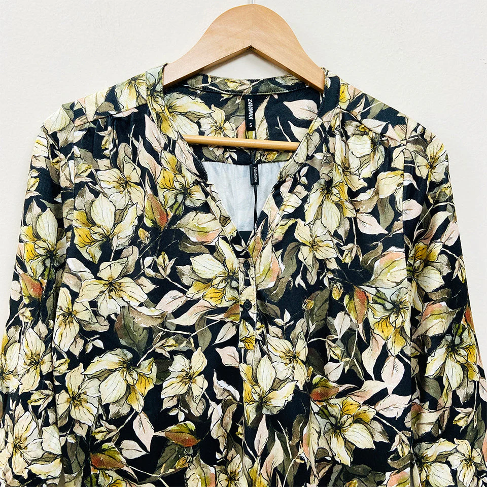 Ladies ¾ Sleeve Soft Floral Casual Top - Image 6