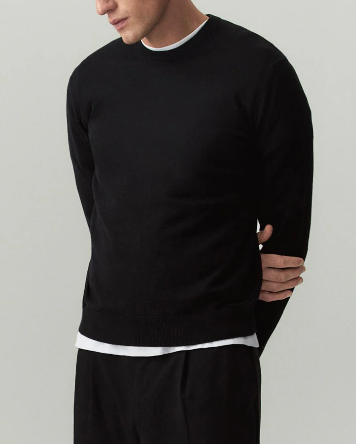 Mens Basic Knit Crew Neck Long Sleeve Pullover Sweater - Image 4