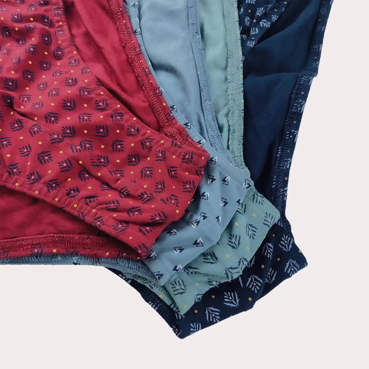 Pack of 3 Mens Classic Printed Cotton Briefs - Image 12