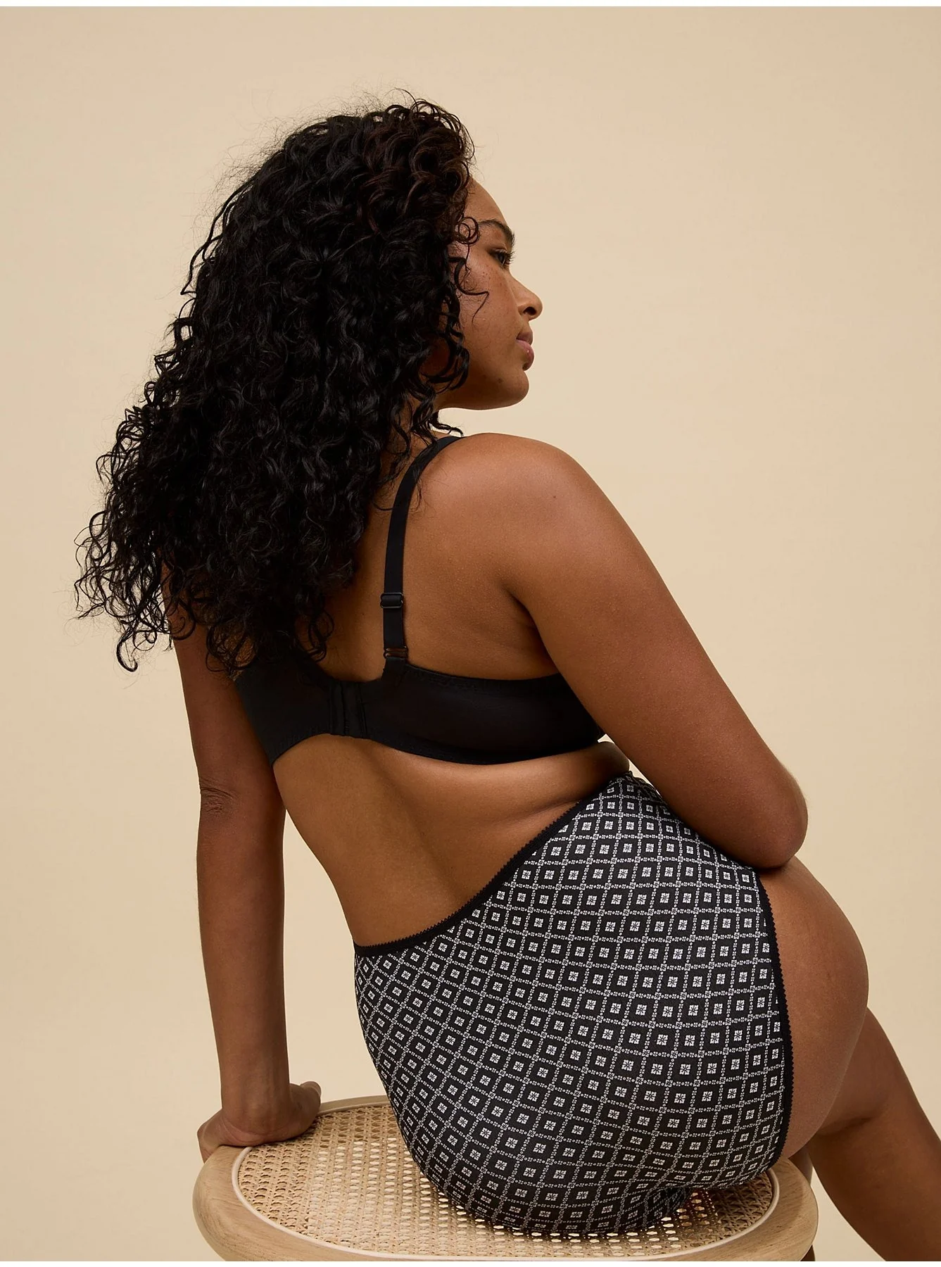 Pack of 3 Women's Assorted Cotton Full Back Cover Panties - Image 6