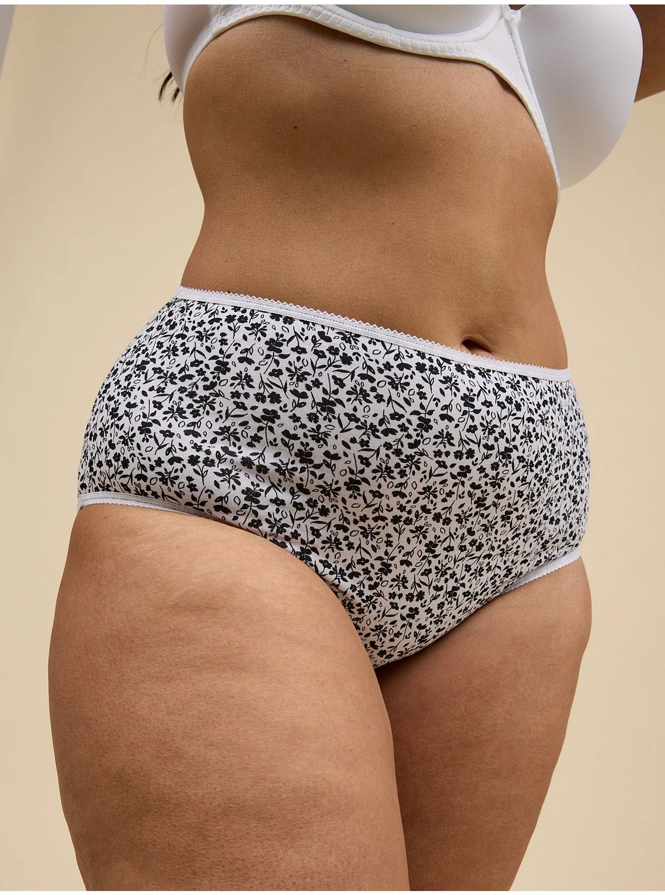 Pack of 3 Women's Assorted Cotton Full Back Cover Panties - Image 8