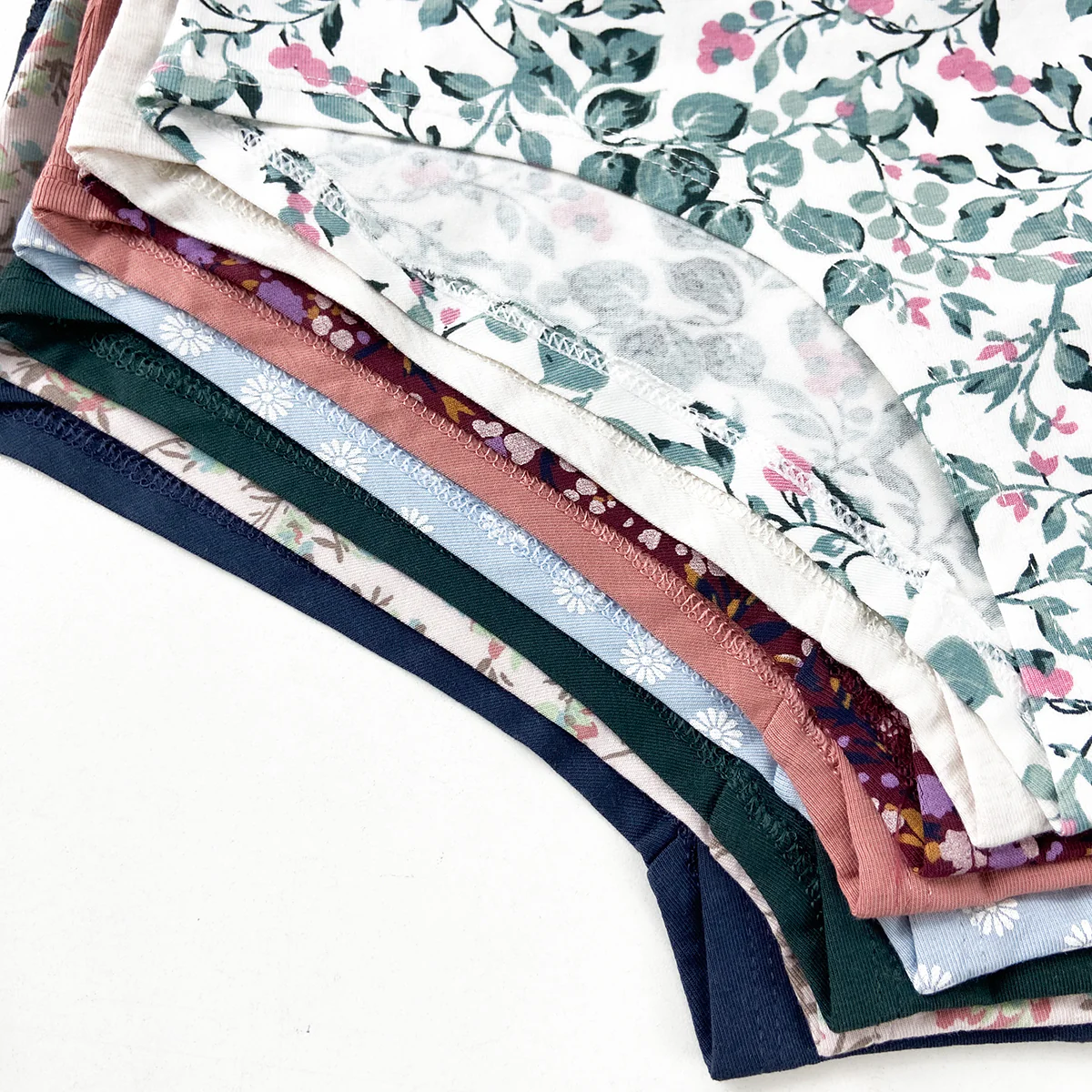 Pack of 5 Womens Cotton Hipster Printed & Solid Lace Panty - Image 8
