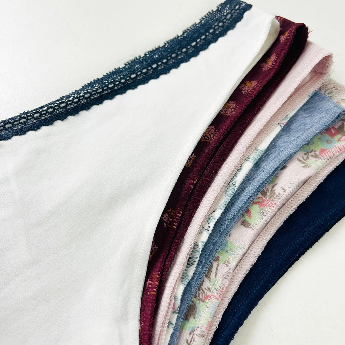 Pack of 5 Womens Soft Cotton Floral & Solid Lace Trim Thong Panty - Image 8