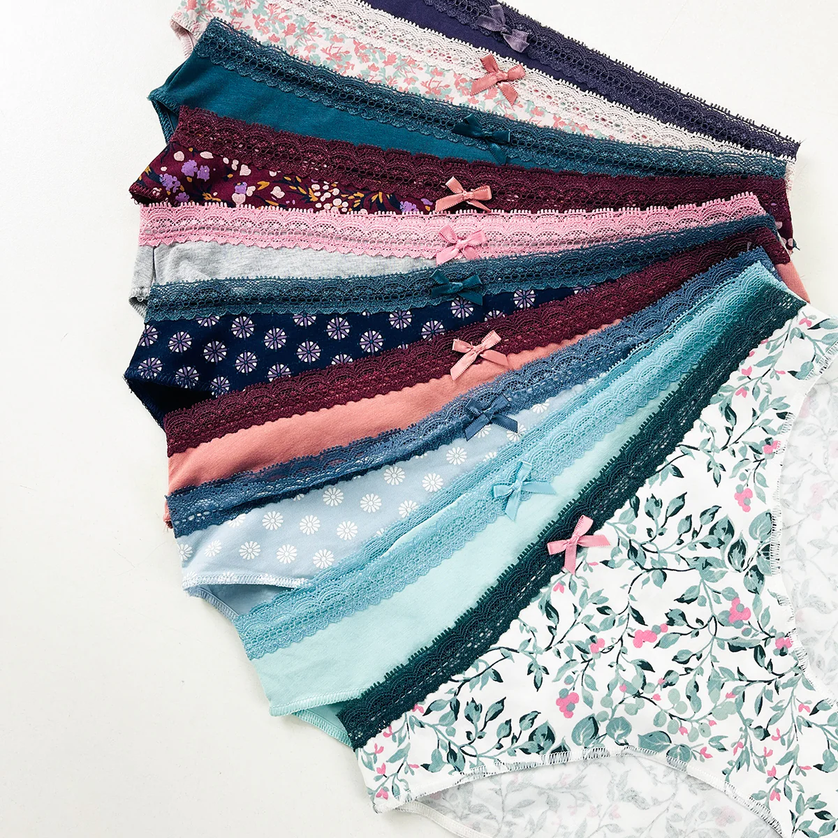 Pack of 5 Womens Soft Cotton Lace Trim Bikini Comfort Underwear Panty - Image 2