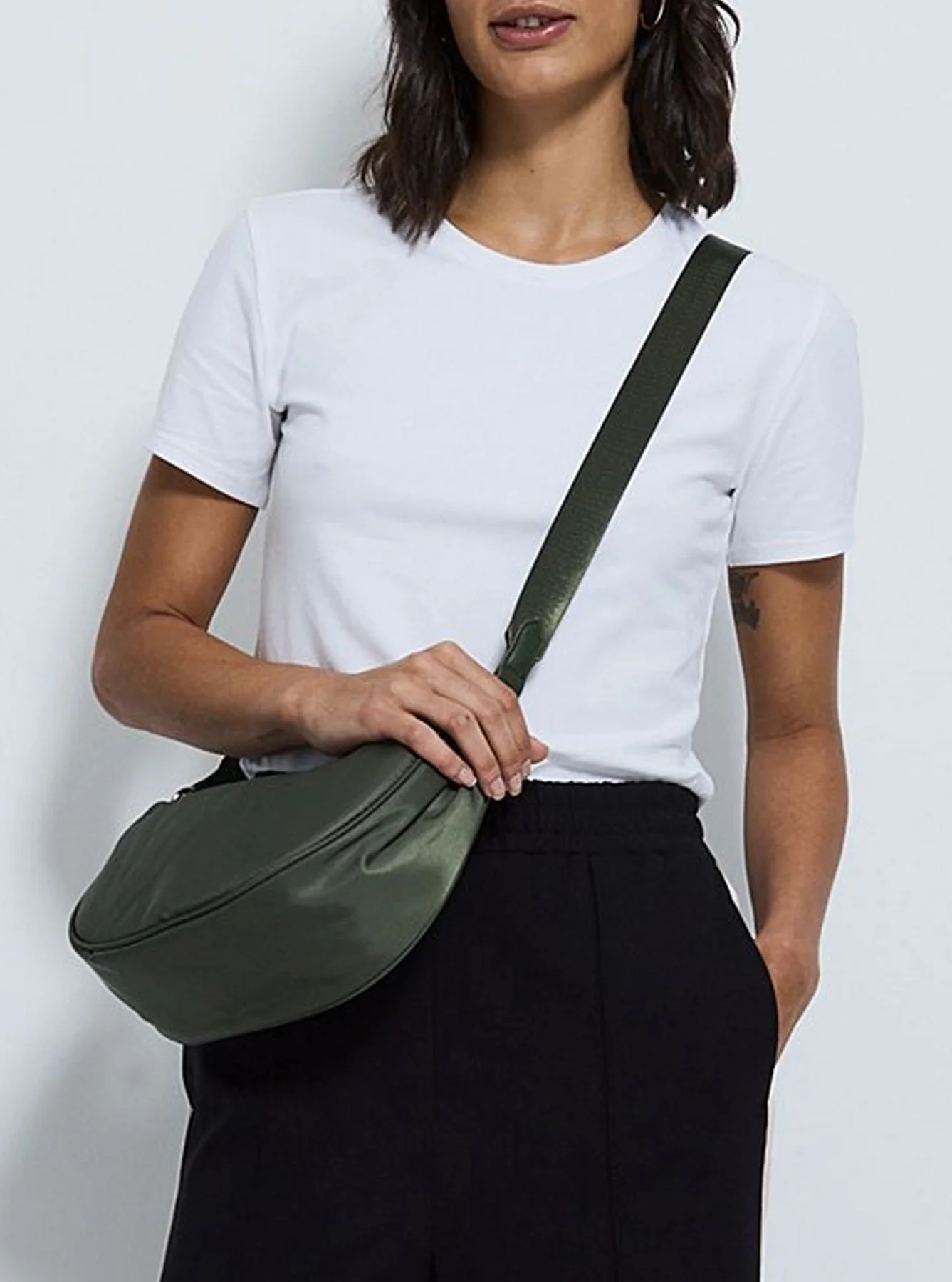 Womens Crew Neck Short Sleeve Soft Cotton Jersey T-Shirt - Image 2
