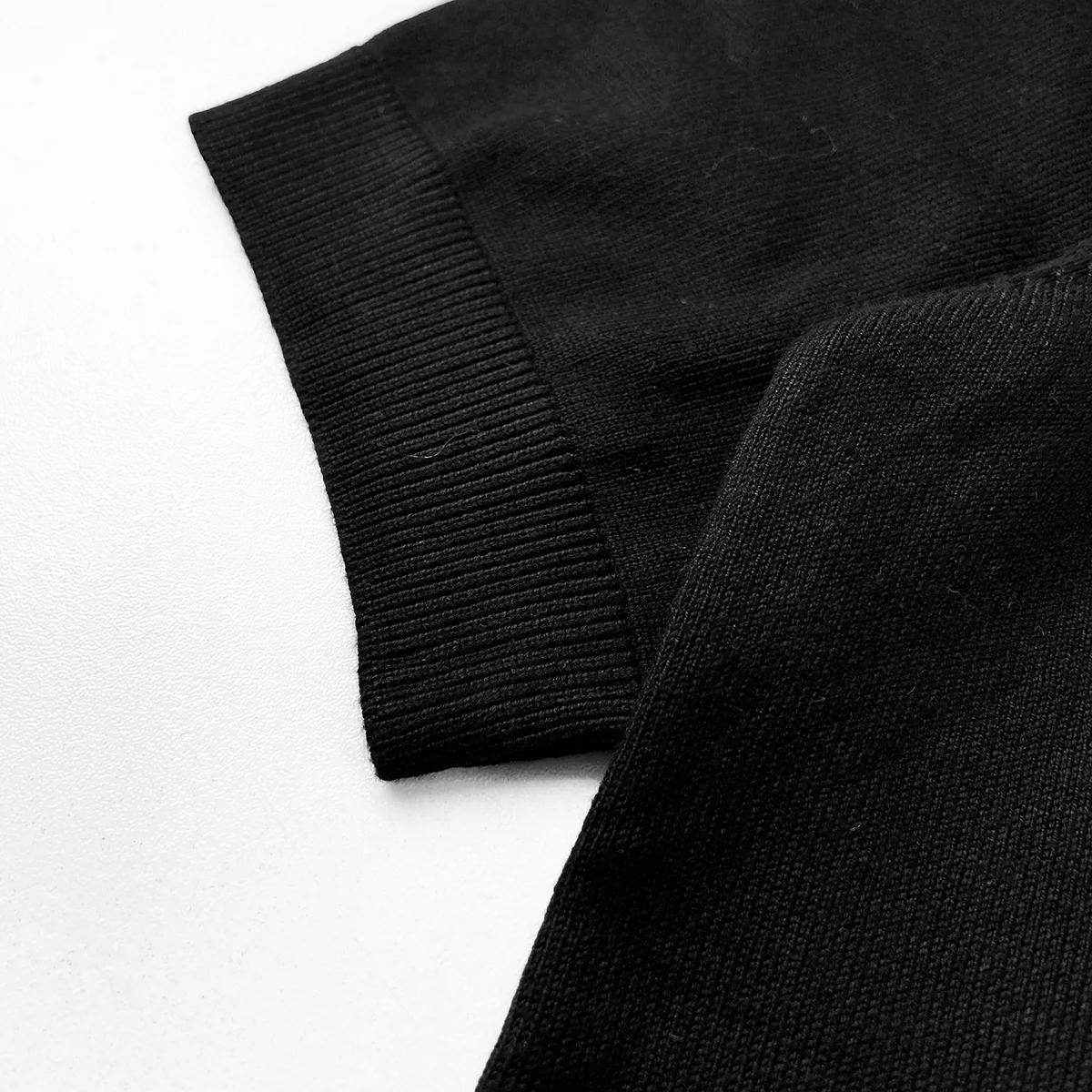 Womens Elegant Knit Short Sleeve Top - Image 12