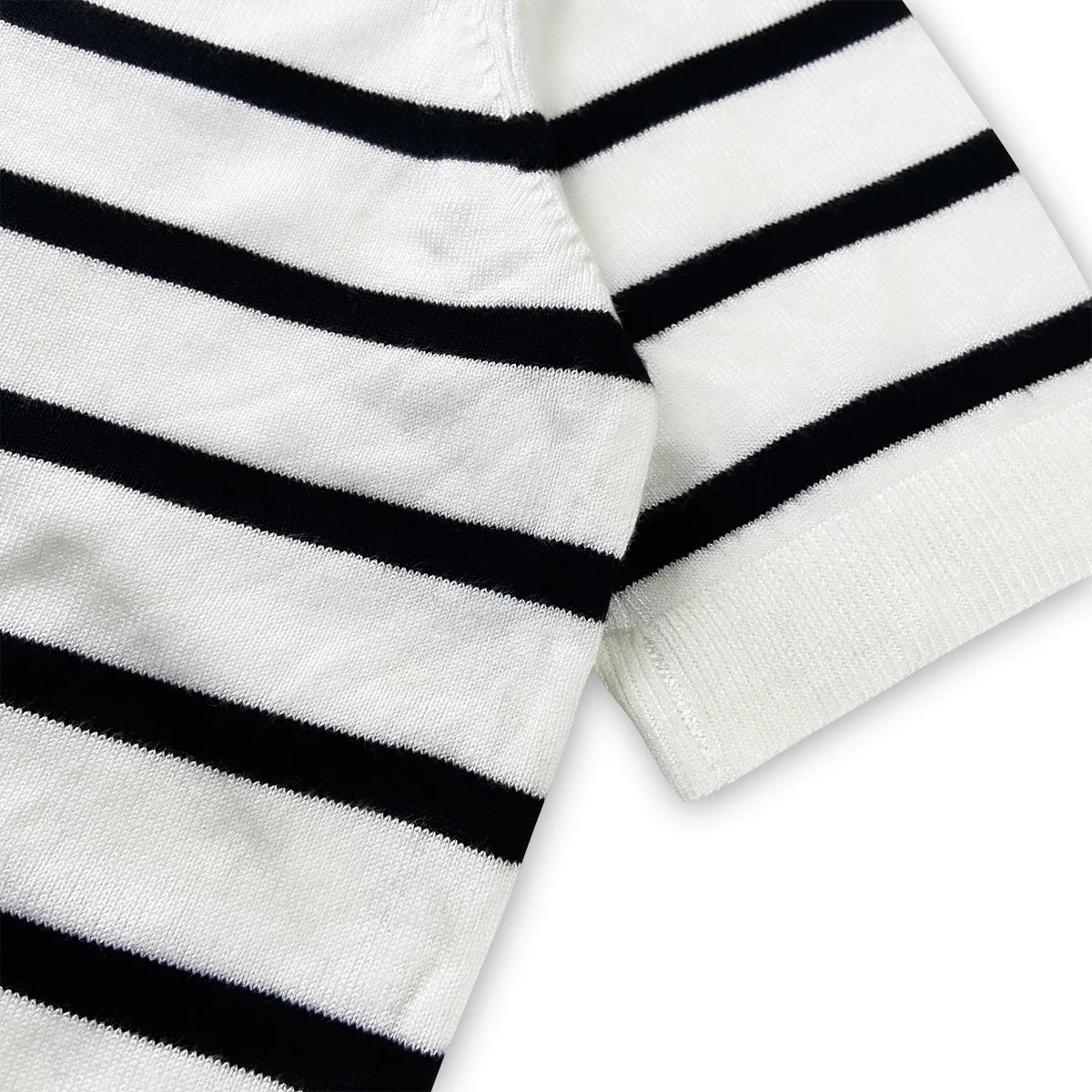 Womens Elegant Knit Short Sleeve Top - Image 3