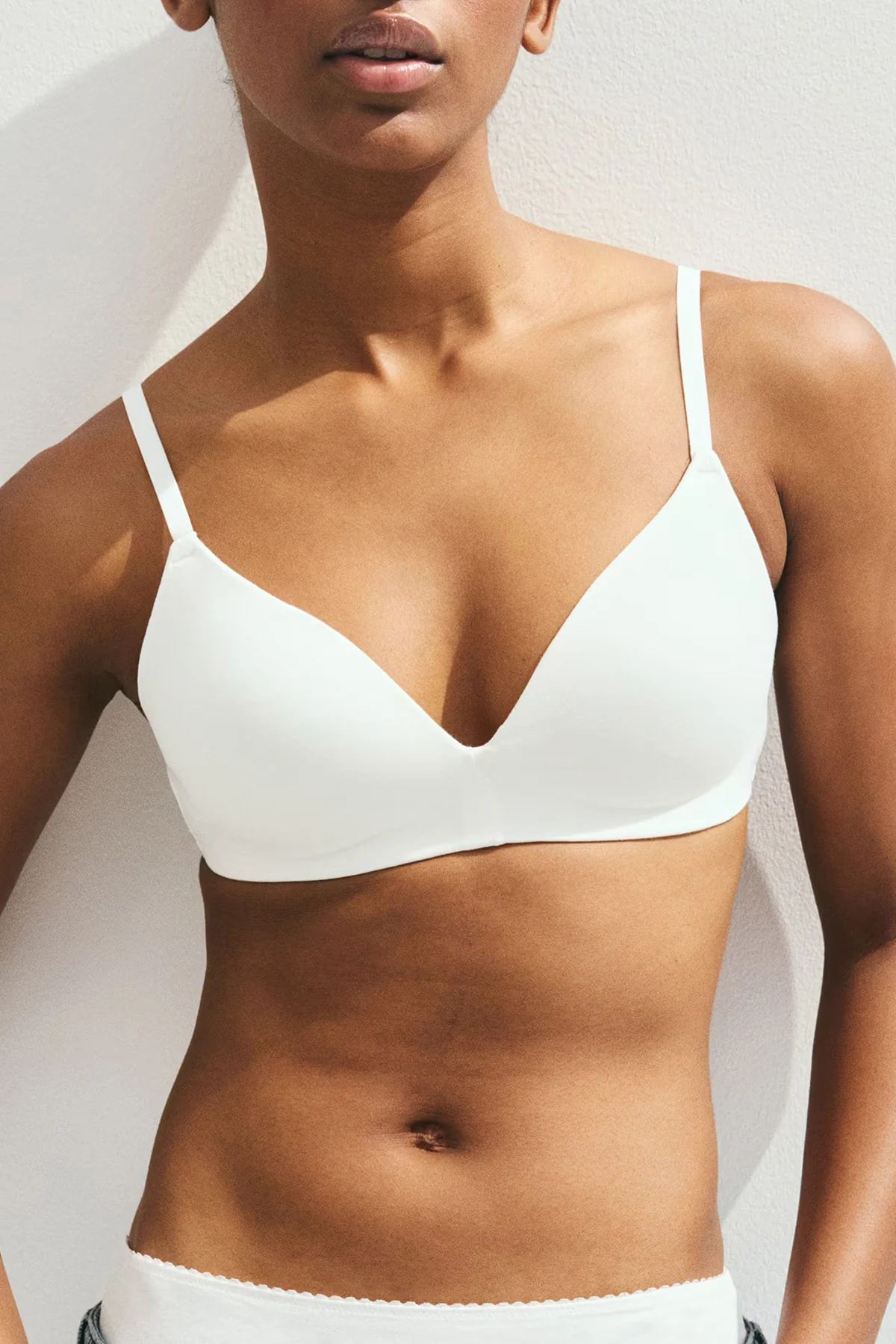 Womens Organic Cotton Padded Soft-Cup Adjustable Straps Bra - Image 4