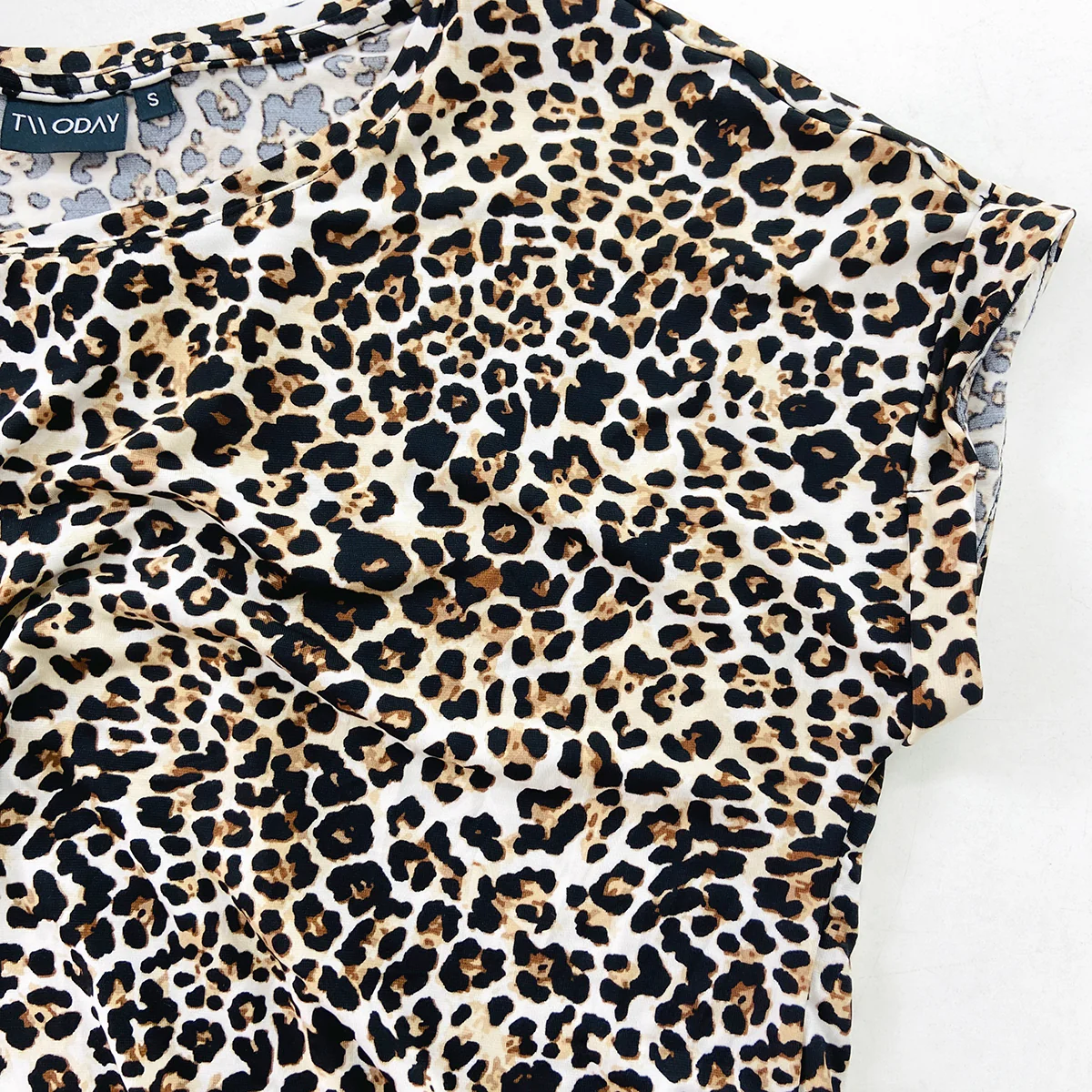 Womens Printed Short Sleeve Round Neck T-Shirt - Image 4