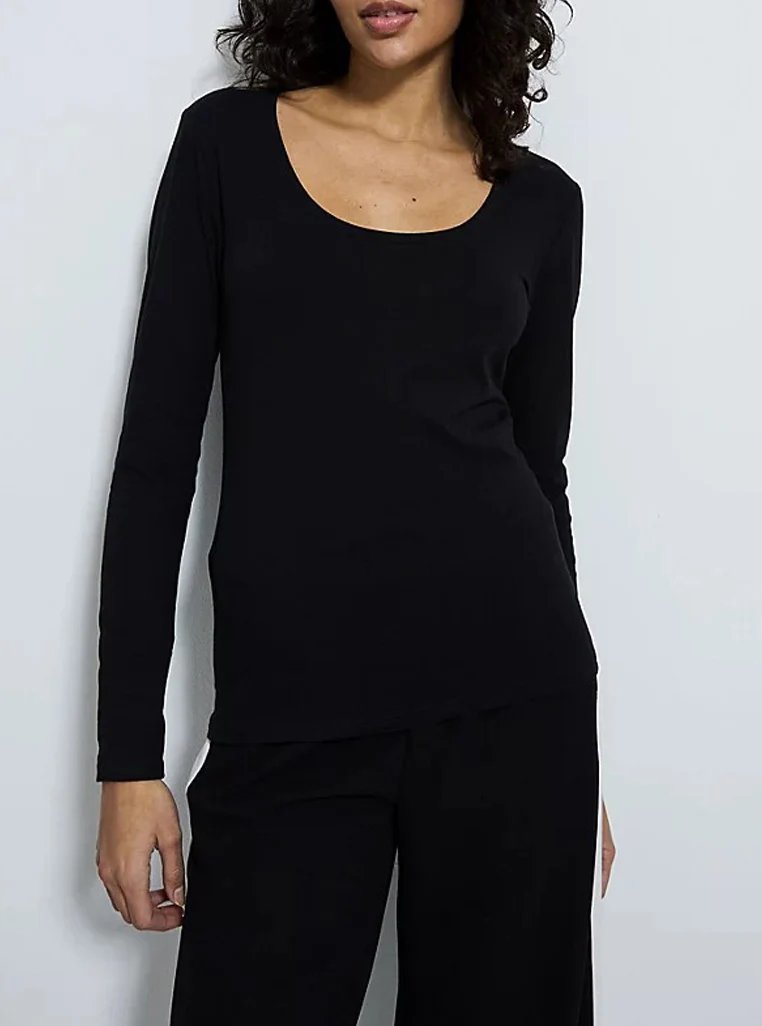 Womens Scoop Neck Long Sleeve Cotton Jersey T-Shirt - Image 11