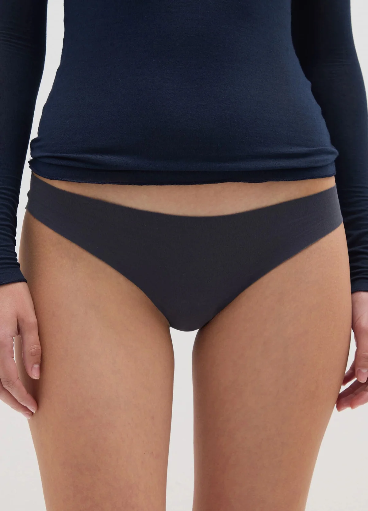 Womens Seamless Mid Rise Stretch Invisible Comfort Brief Panty - Image 9