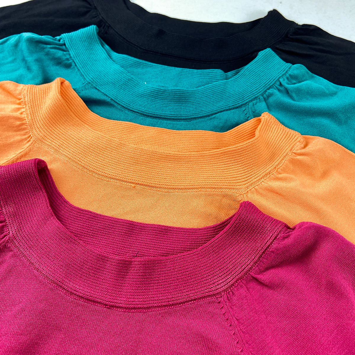 Womens Soft Knit Puff Short Sleeve Ribbed Pullover Top - Image 2
