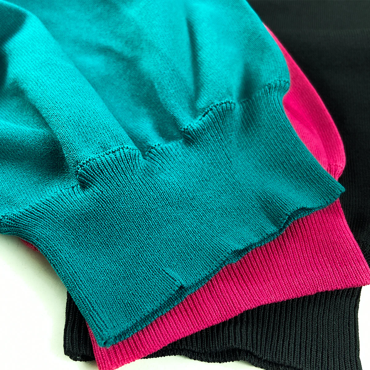 Womens Soft Knit Puff Short Sleeve Ribbed Pullover Top - Image 3
